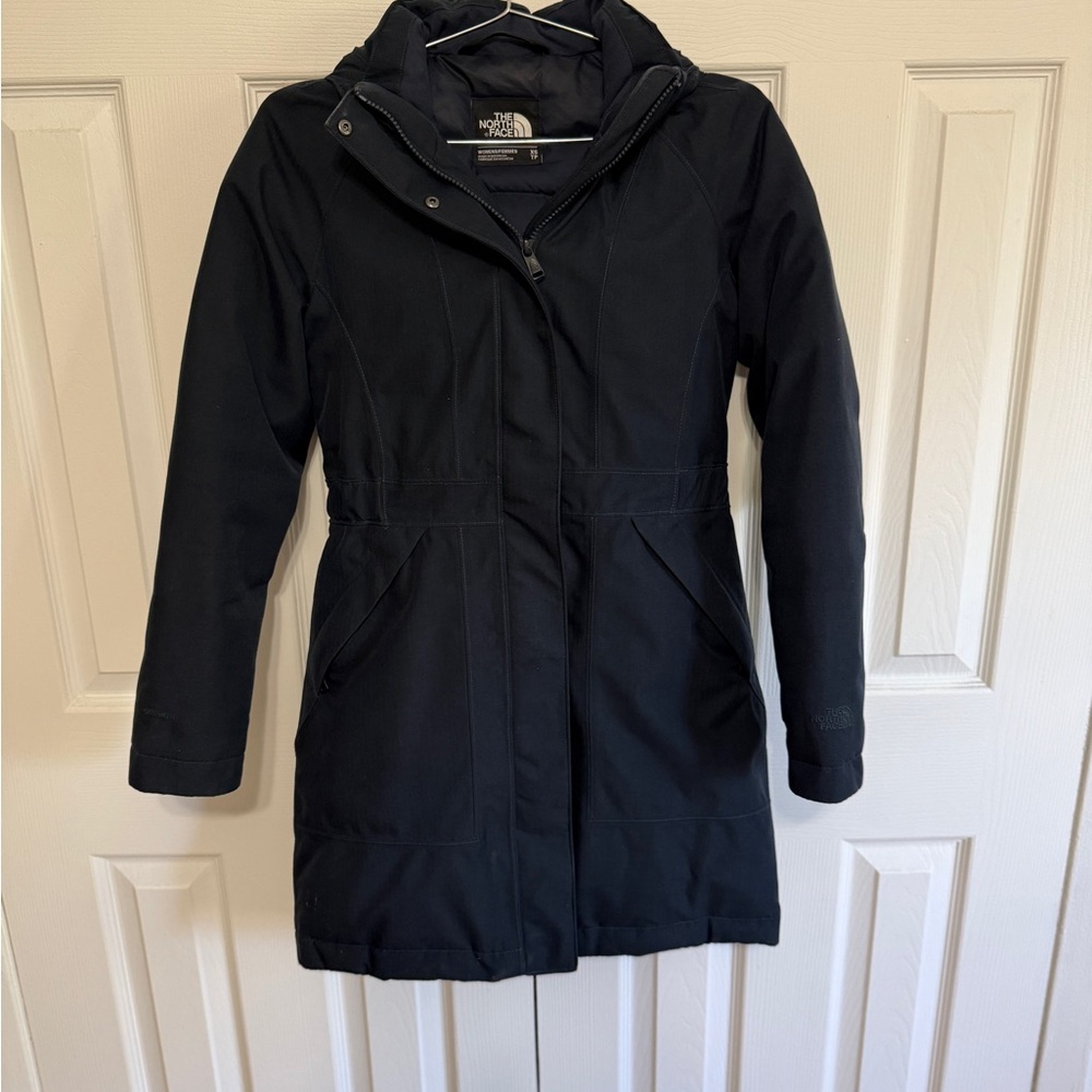 The North Face Women's Navy Blue Parka